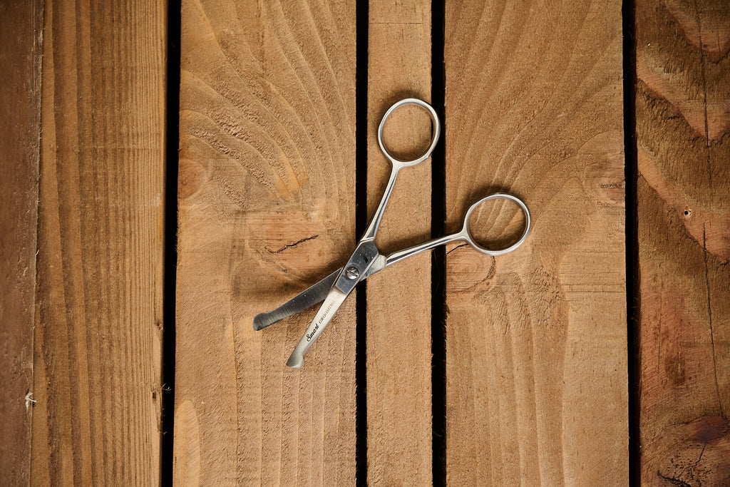 4.5"/11cm Curved Safety Scissors