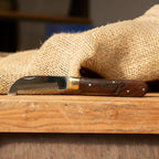 Fold Up Levelling Knife